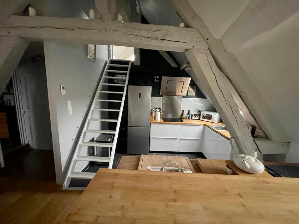 Sous Les Clochers De Rouen - Spacieux Logement Kültér fotó